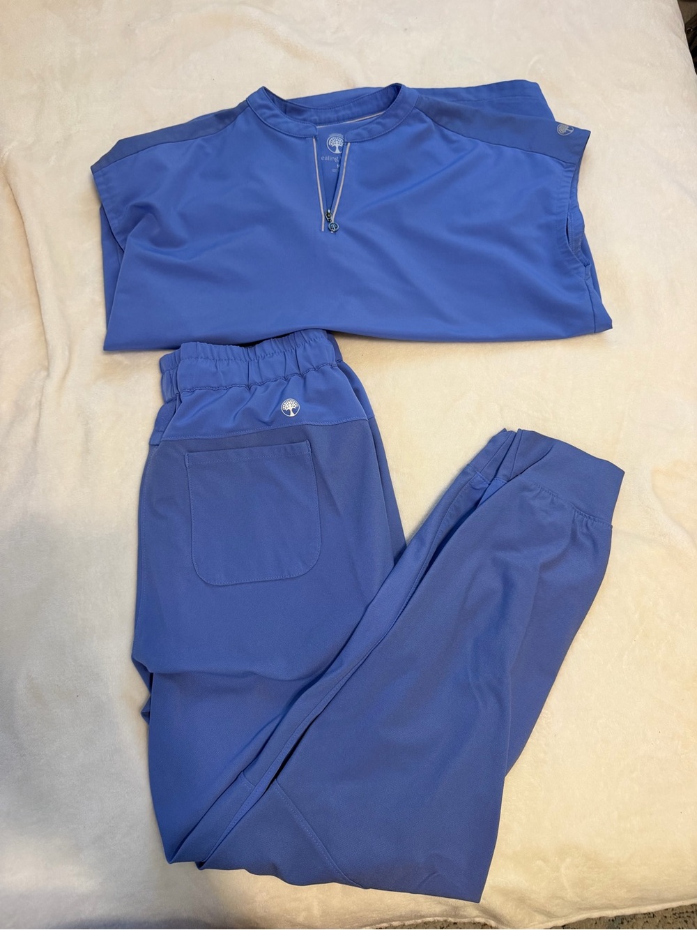 Women’s Healing Hands Scrubs